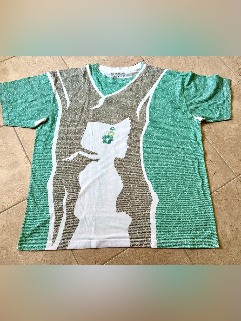 Green Graphic Short-Sleeve Women’s Shirt